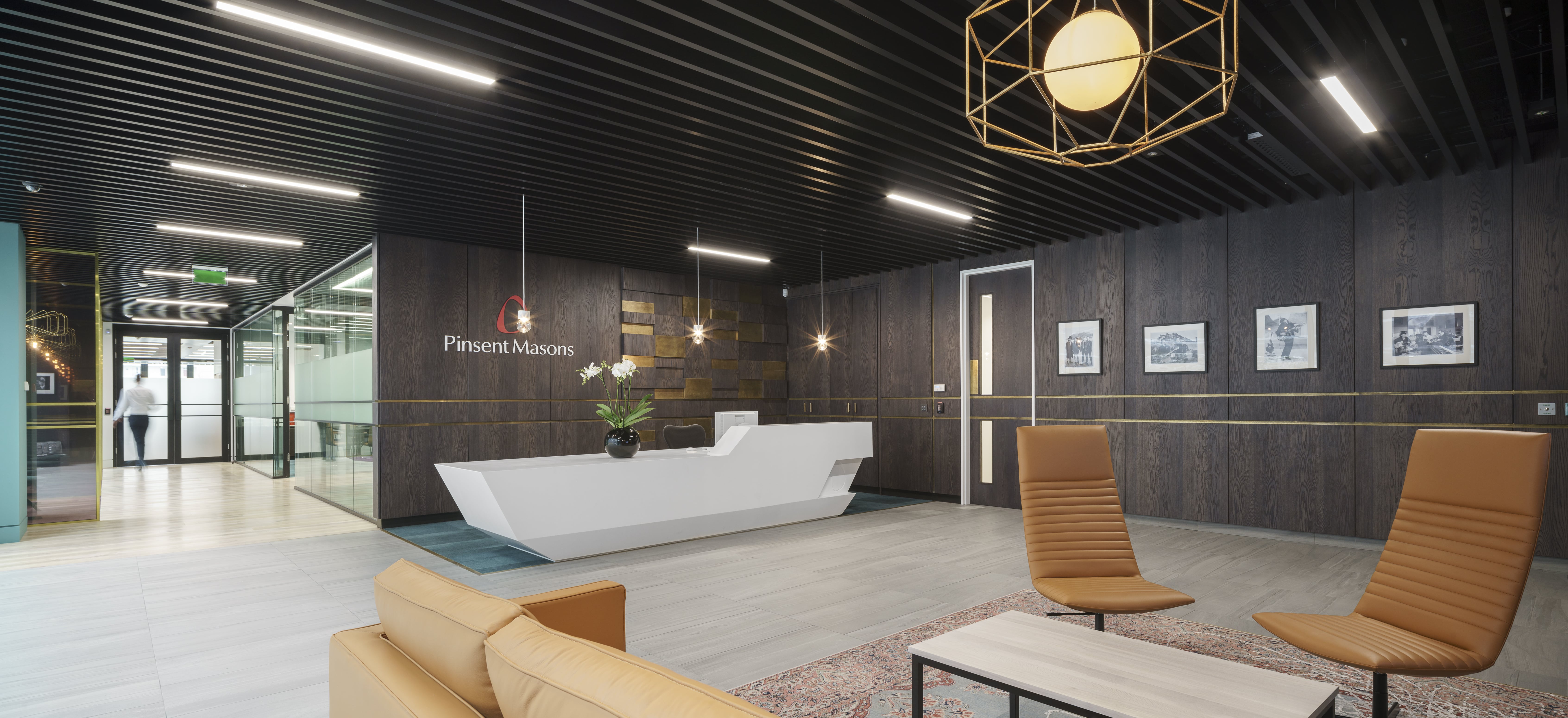 Pin-Lrg-740-Com (2)-min.jpg