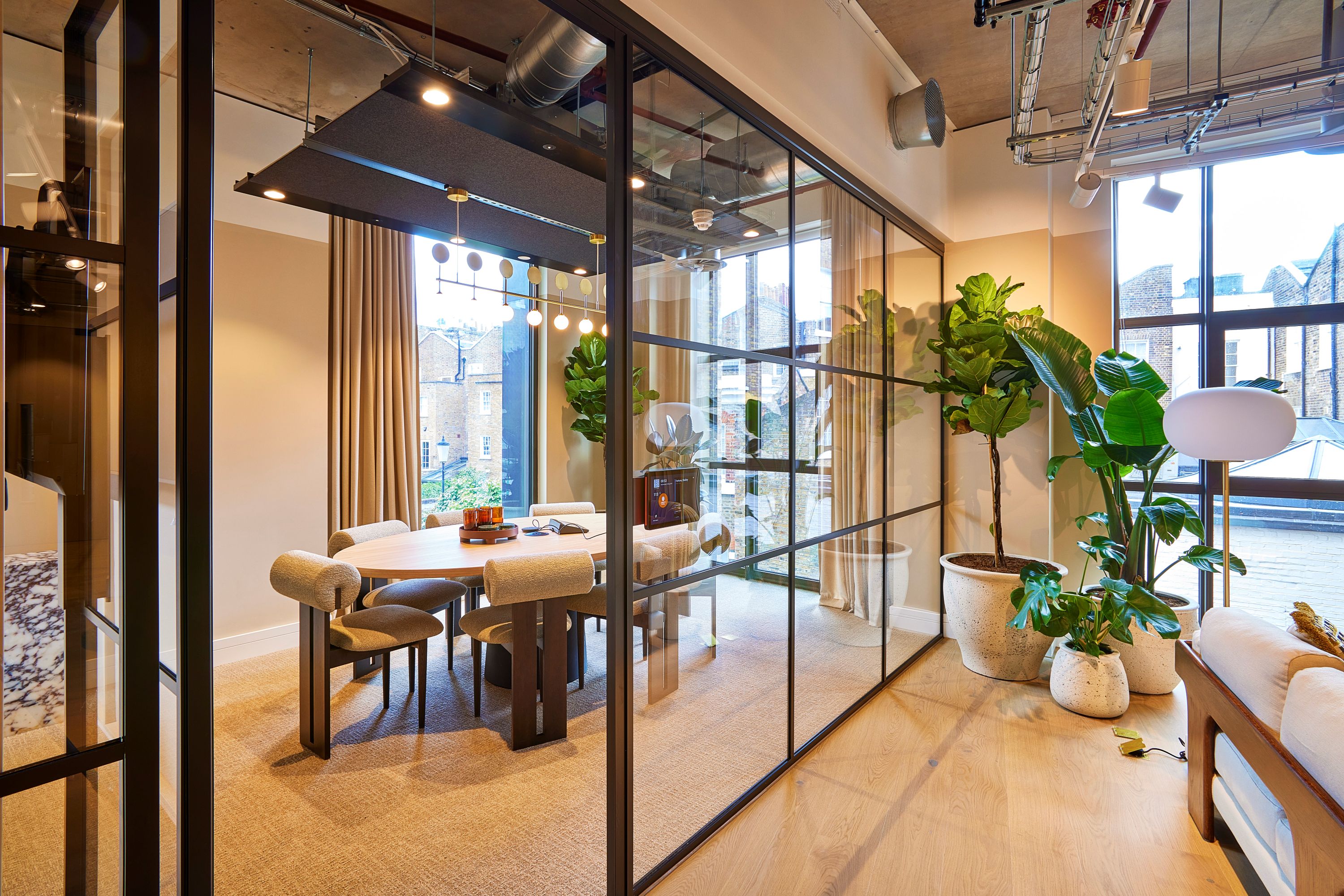 Kings Road Com SAS200 Textiles Med