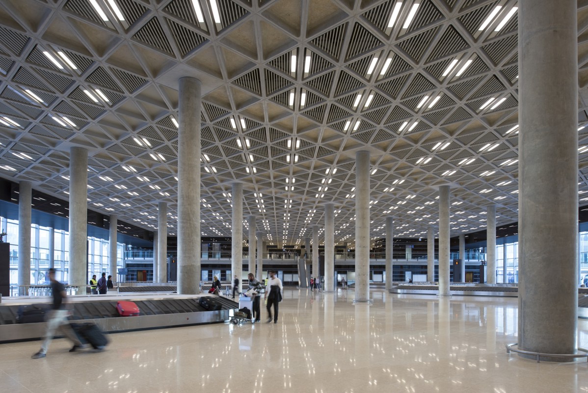 Qua Tra 700 002 © Nigel Young Foster + Partners (1)