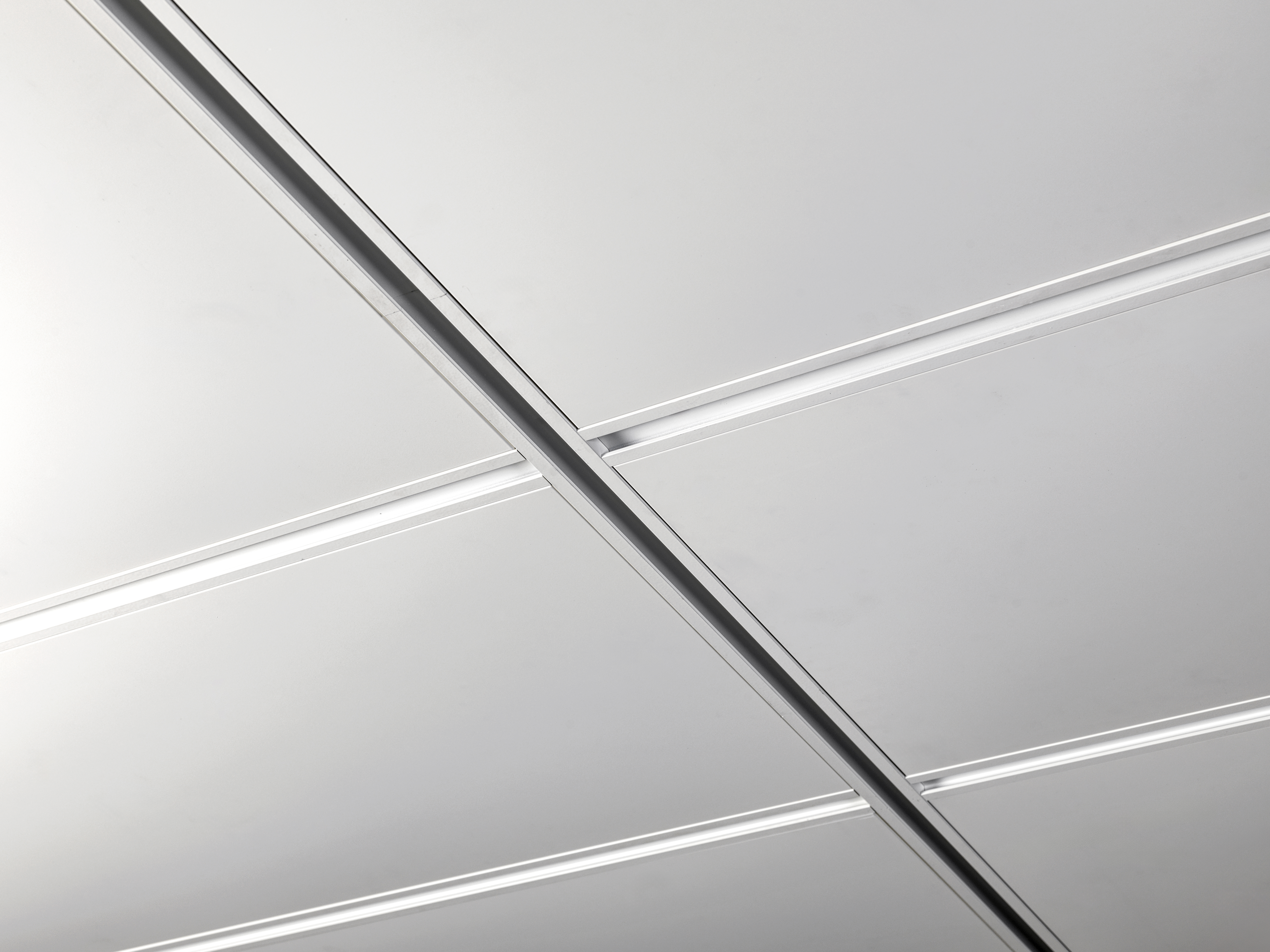 002 SAS Bridgend Product Shoot CF31 09 24 © Charles Hosea